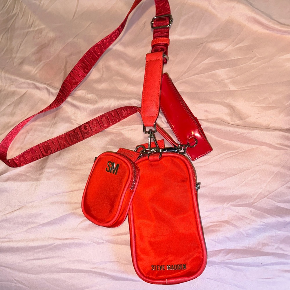 Steve Madden pouch purse